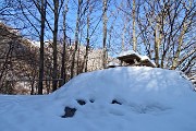 15 Punto sosta imbandito di neve